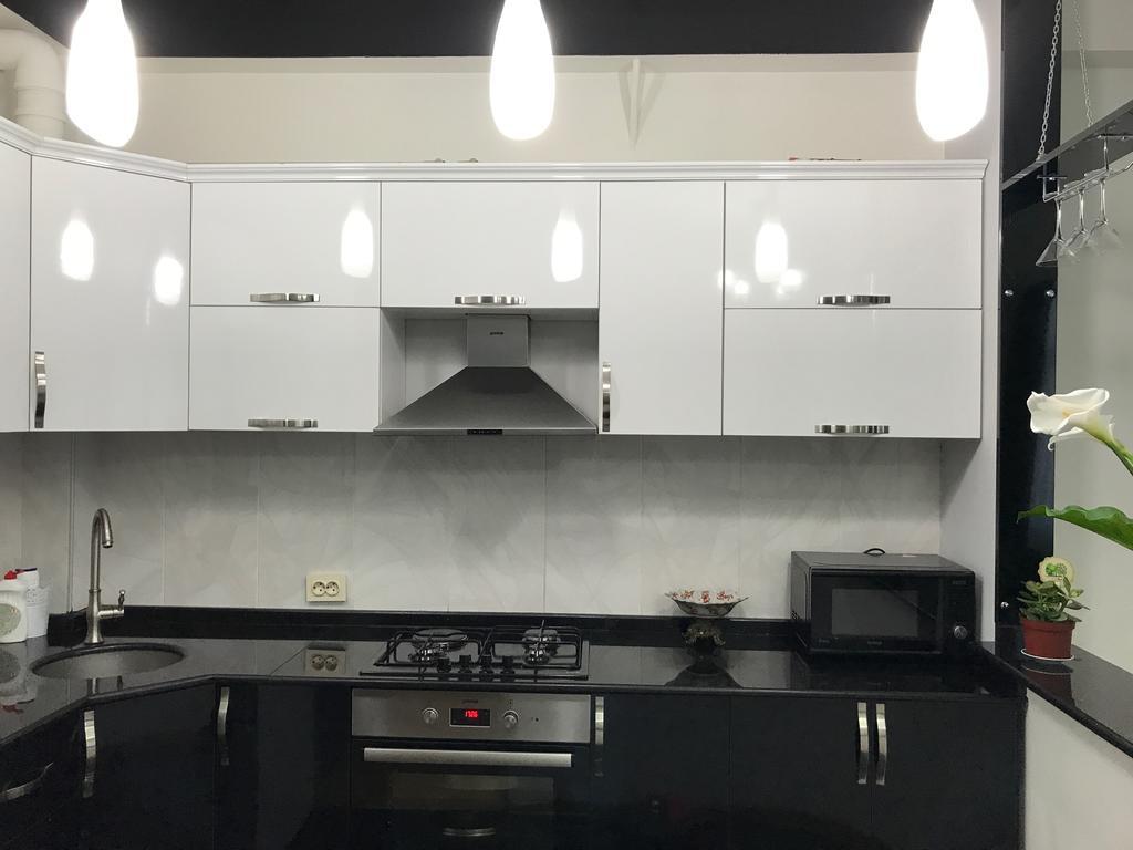 Apartment Like Home Батуми Екстериор снимка