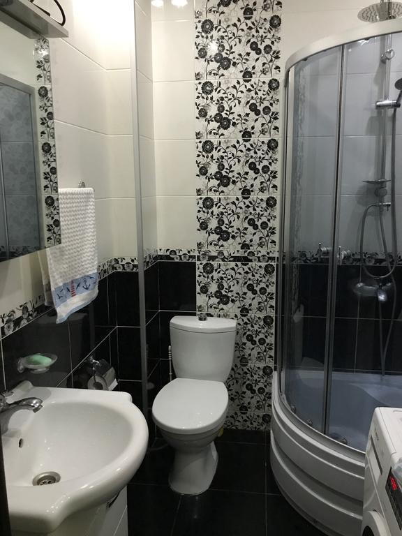 Apartment Like Home Батуми Екстериор снимка
